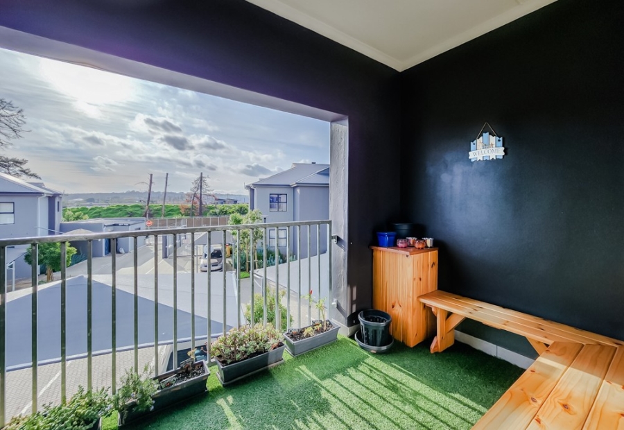 2 Bedroom Property for Sale in Protea Heights Western Cape